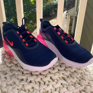***LIKE NEW*** Nike Women Air Max Motion 2 Navy Blue Bright Pink